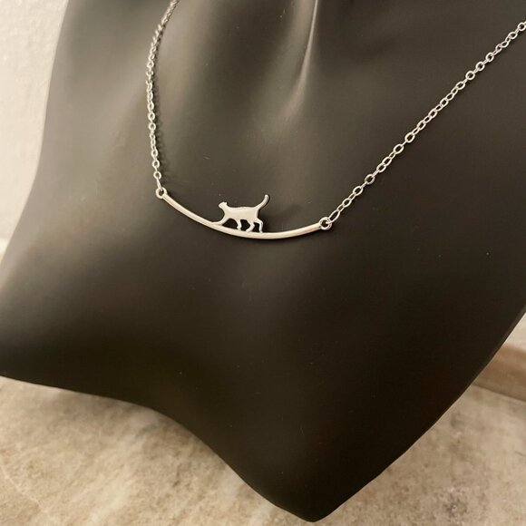 925 Sterling Silver Cat Bar Necklace Curve Bar Necklace Dainty Kitty Necklace - Picture 7 of 8